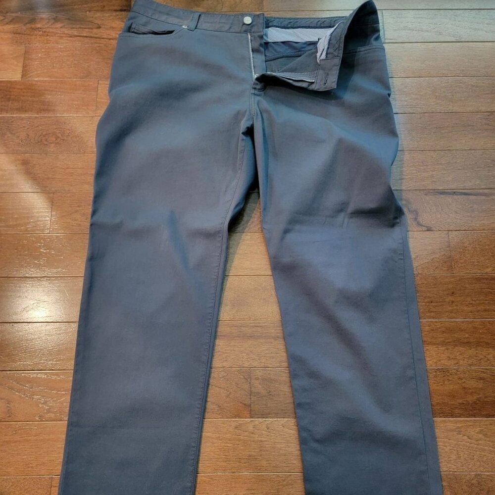 Peter Millar men's grey 5-pocket pants, 38x32